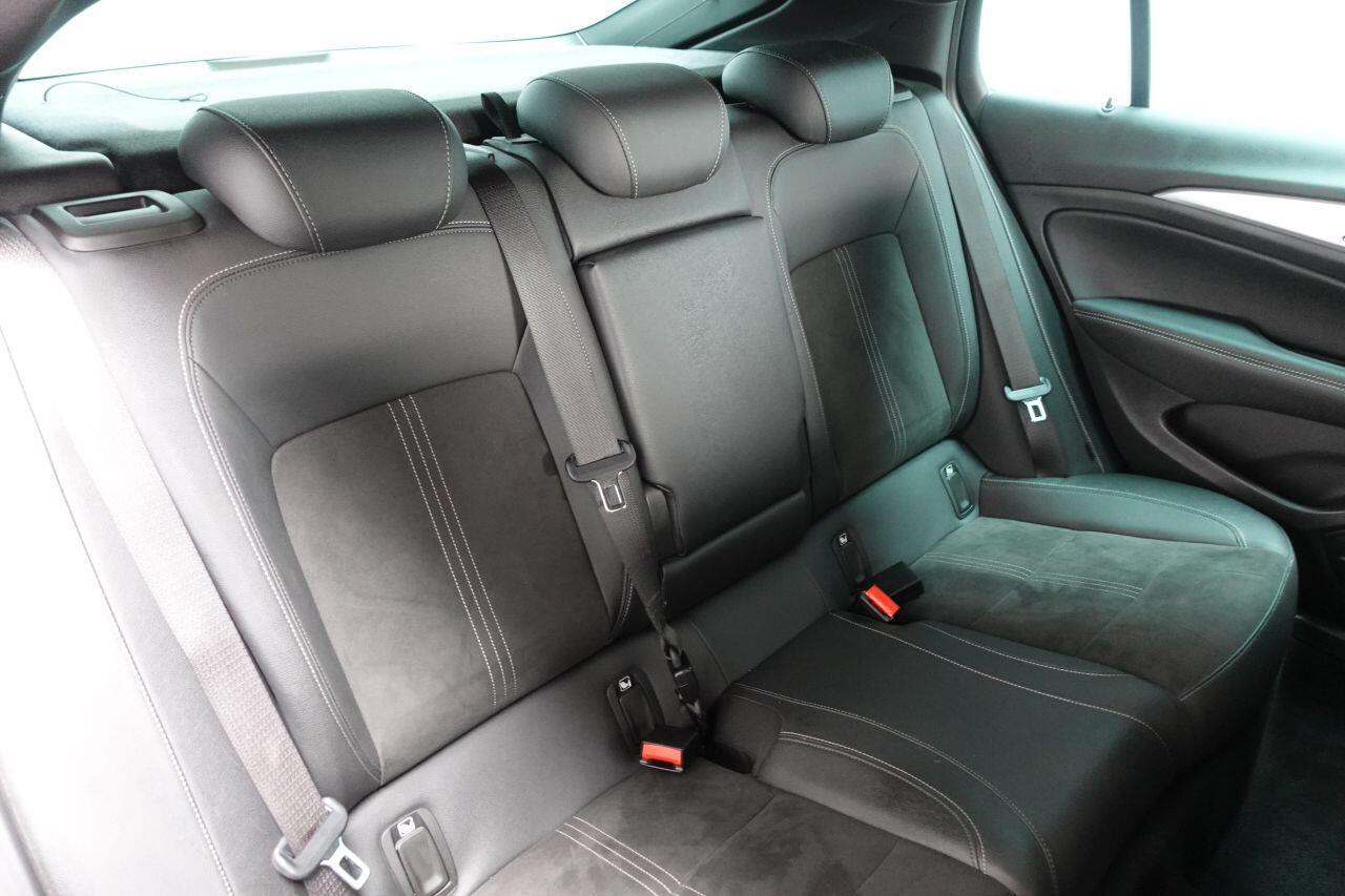 Vauxhall Insignia - Image 16