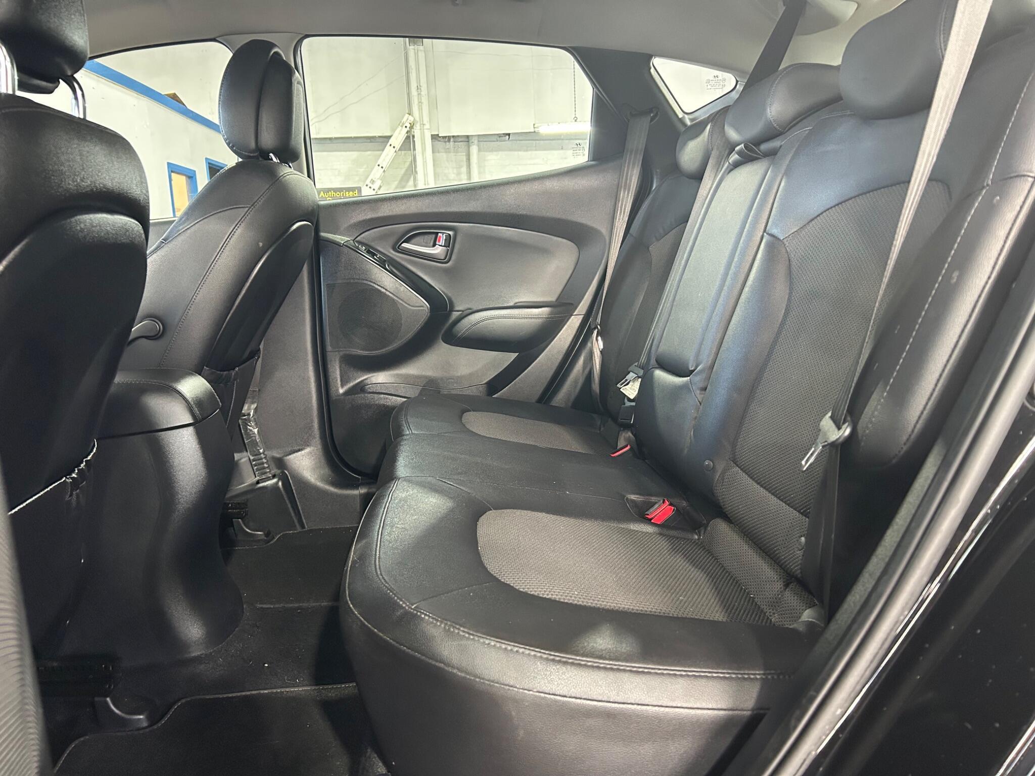 Hyundai ix35 - Image 21