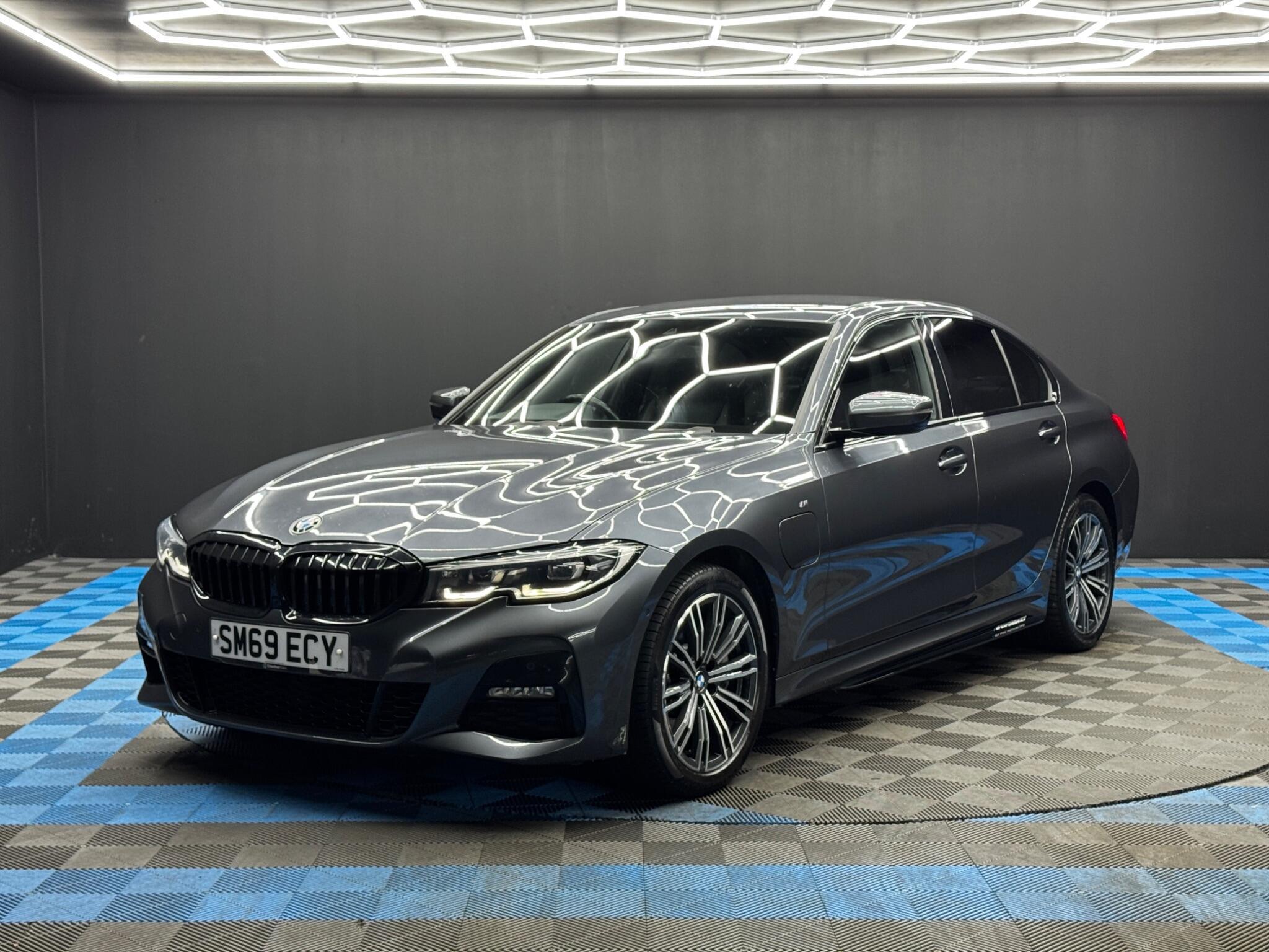 BMW 3 Series - Image 3
