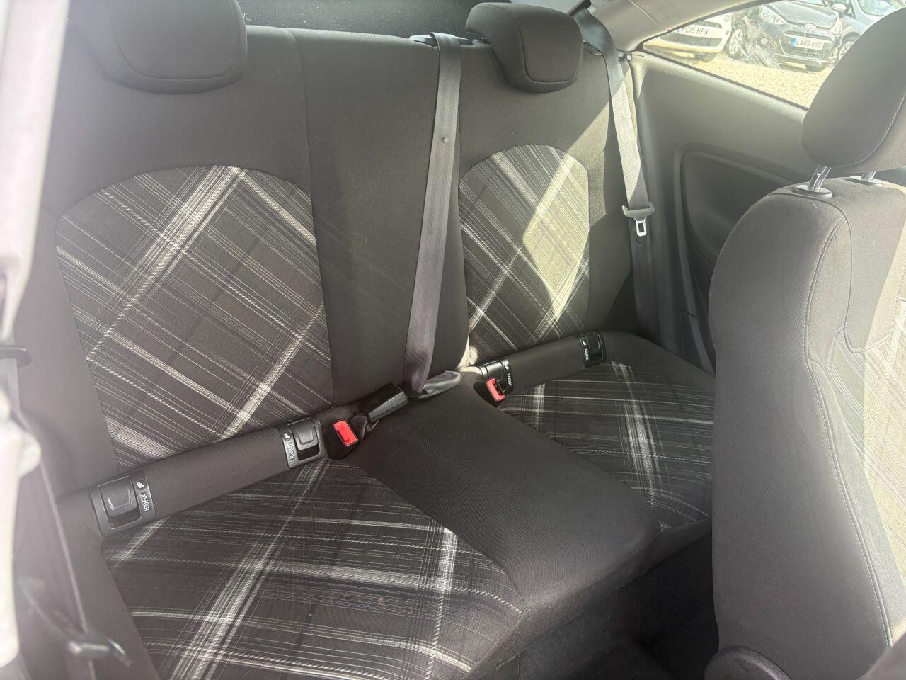 Vauxhall Corsa - Image 17