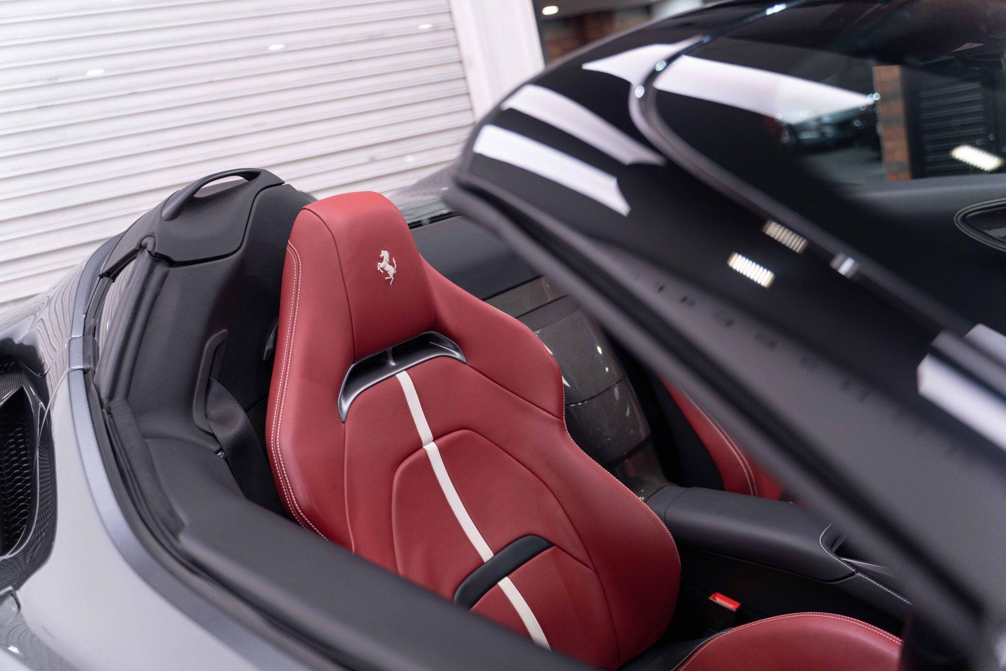 Ferrari SF90 Spider - Image 38