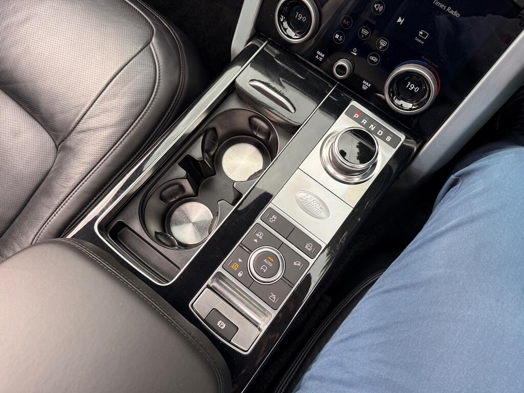 Land Rover Range Rover - Image 18