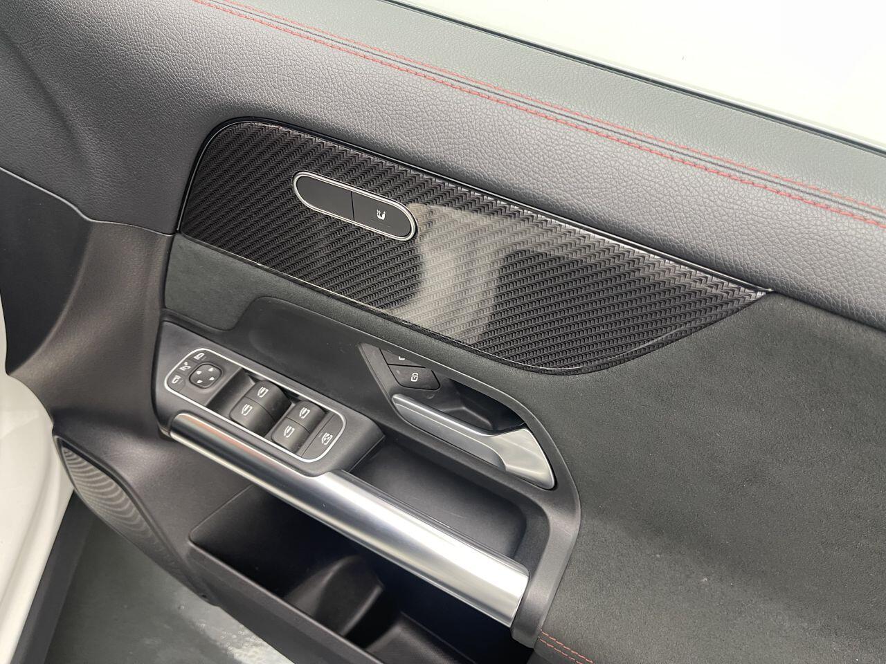 Mercedes-benz GLA - Image 28