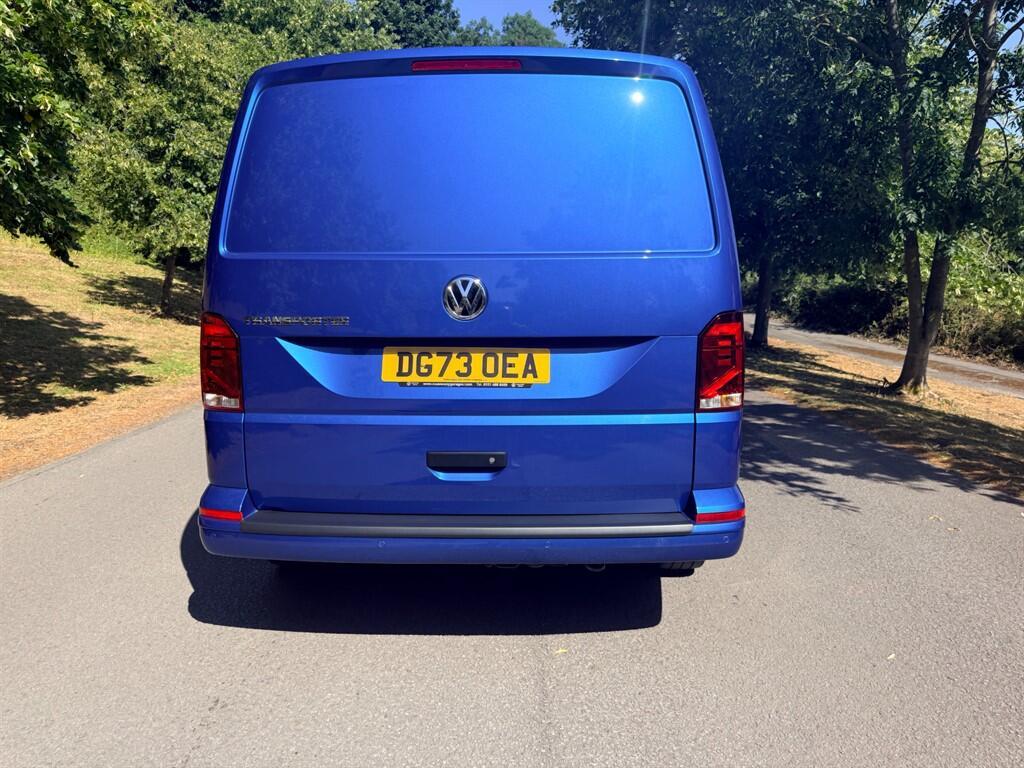 Volkswagen Transporter - Image 9