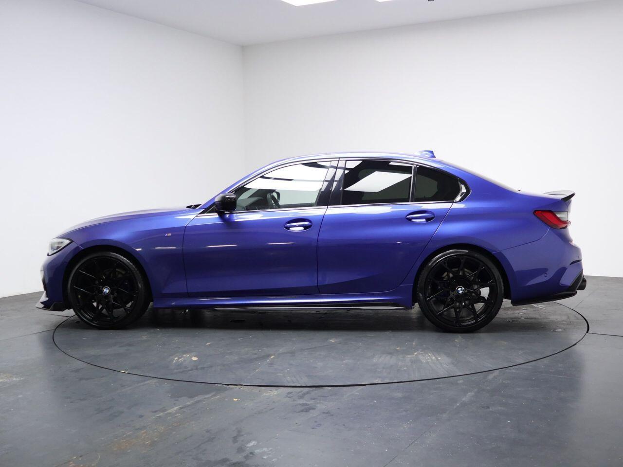 BMW 3 Series - Image 8
