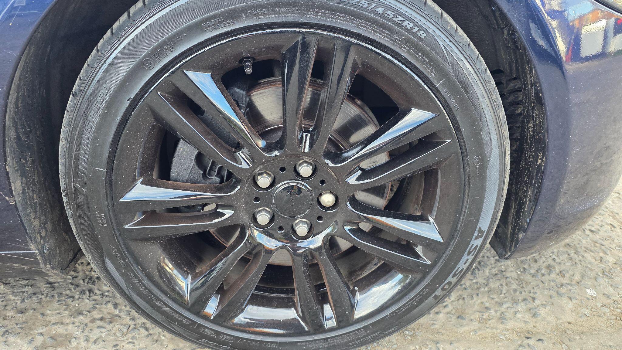 Jaguar XE - Image 48