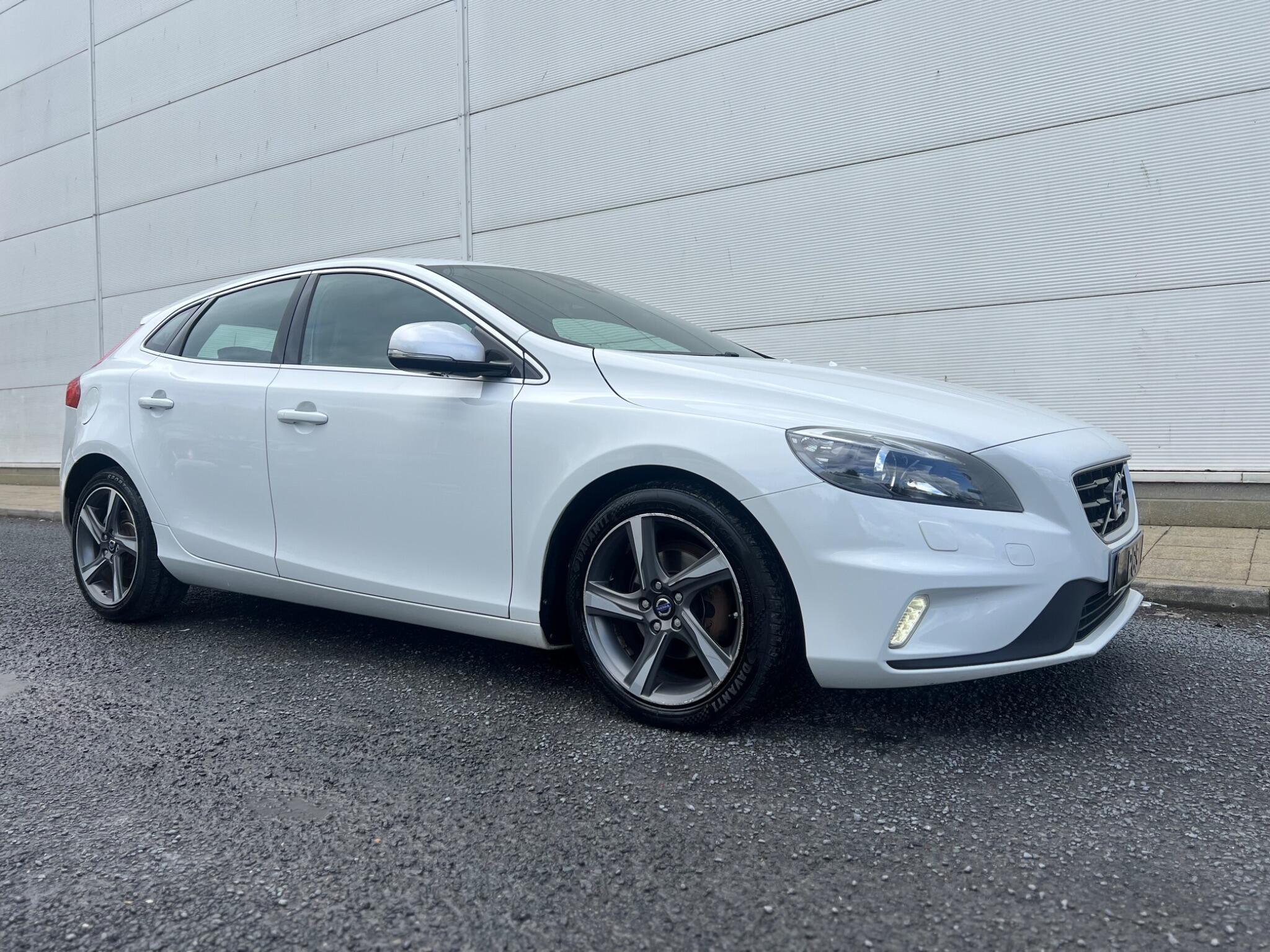 Volvo V40 - Image 32