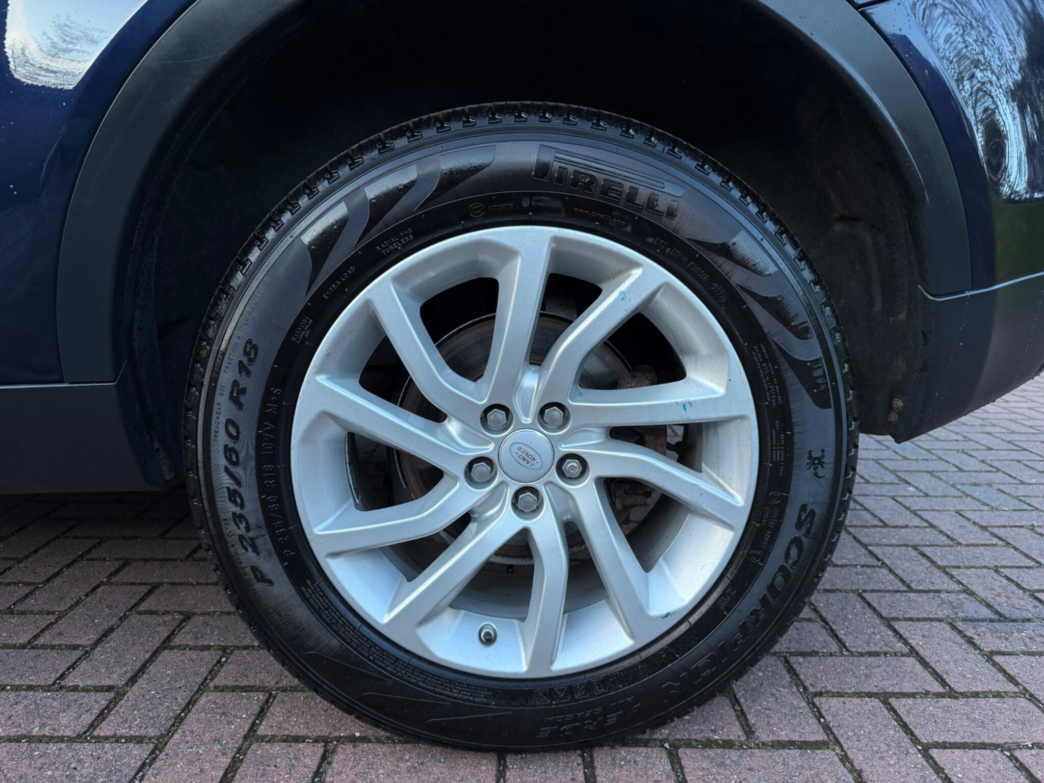 Land Rover DISCOVERY SPORT - Image 22