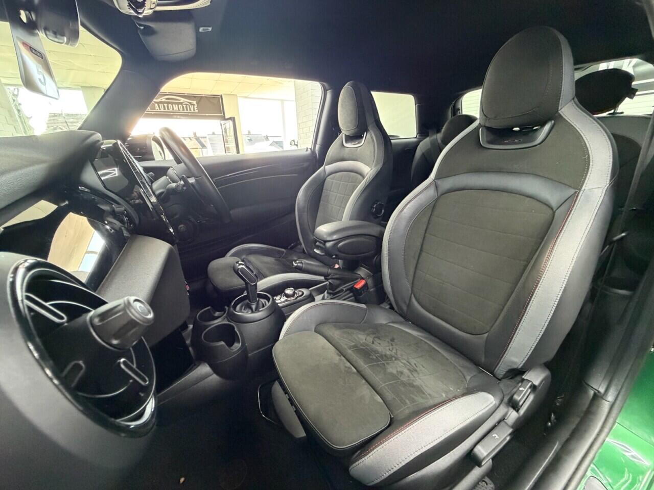MINI Hatch - Image 26