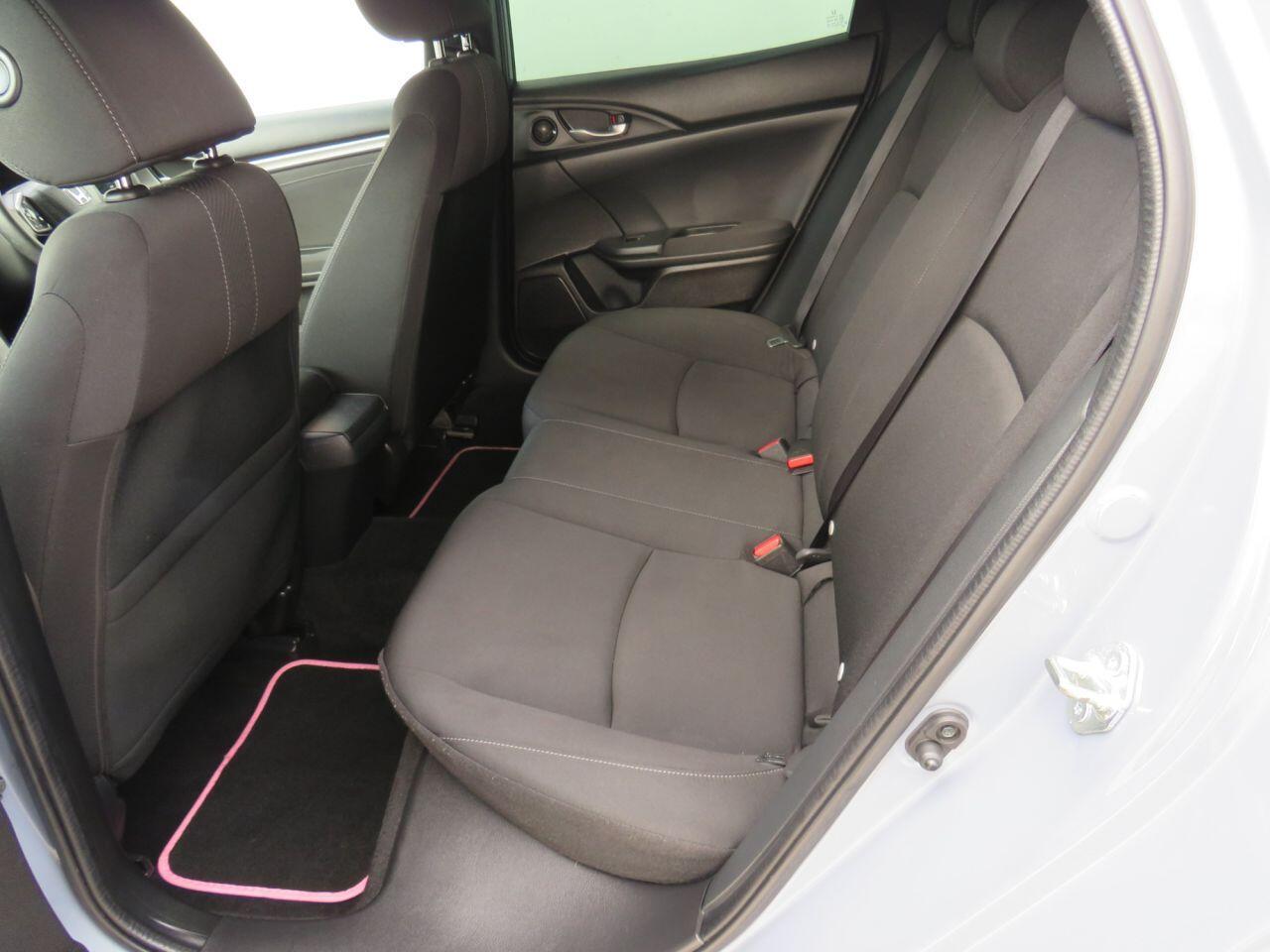 Honda Civic - Image 10