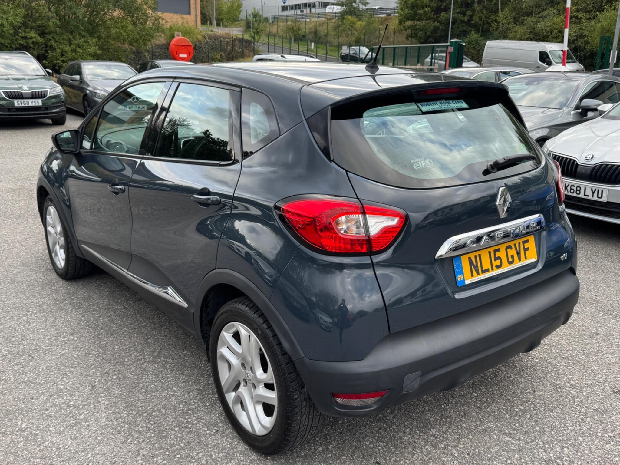 Renault Captur - Image 10