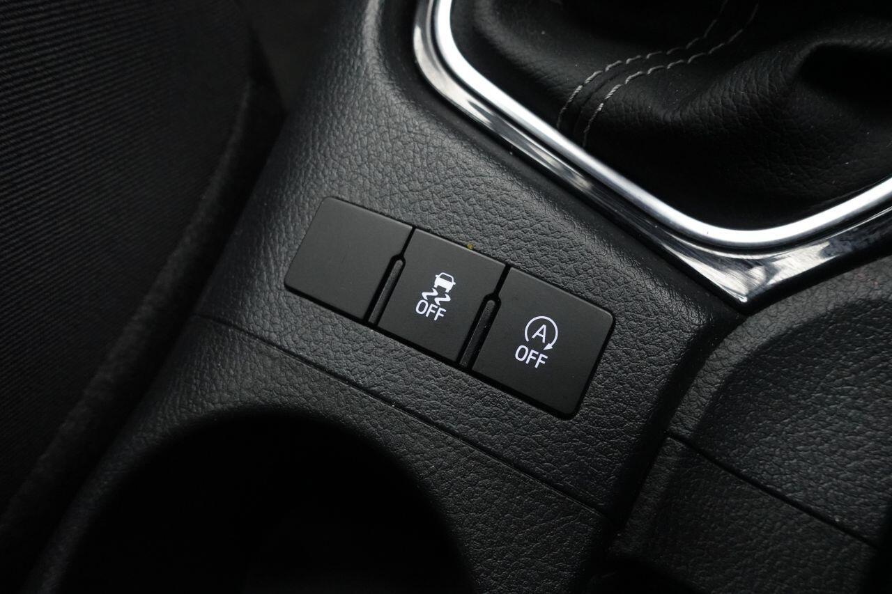 Toyota Auris - Image 32