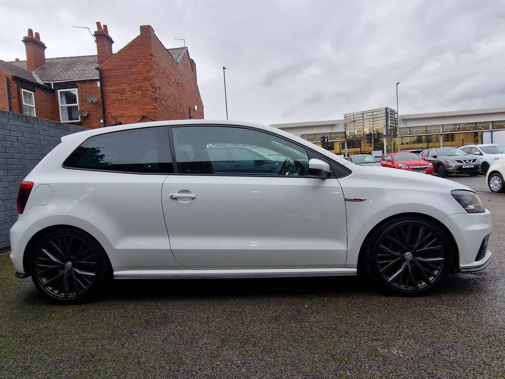 Volkswagen Polo - Image 7