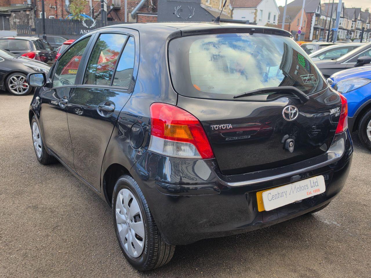 Toyota Yaris - Image 5