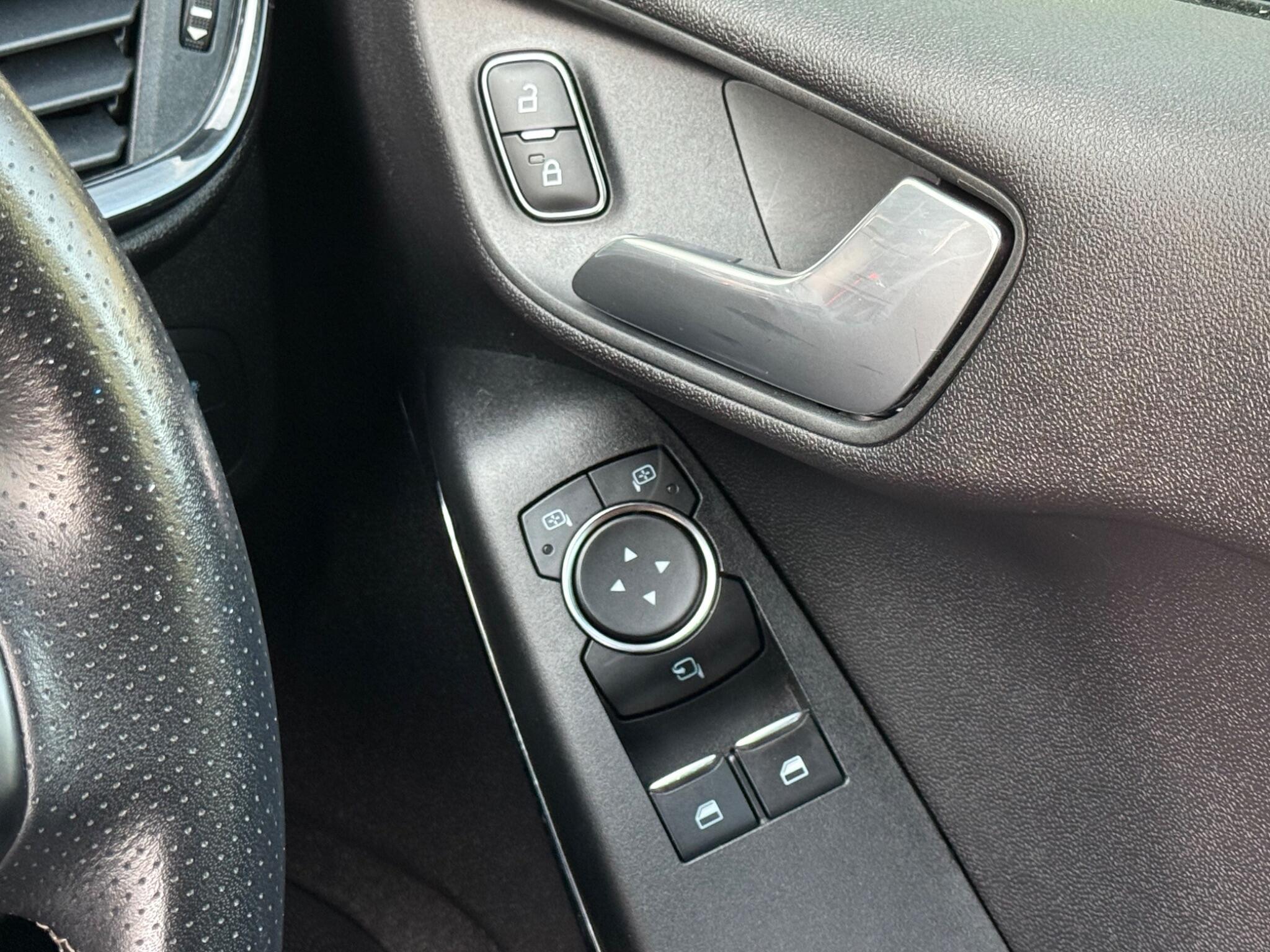 Ford Fiesta - Image 16