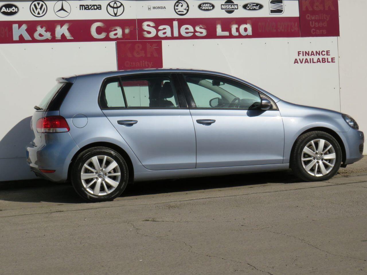 Volkswagen Golf - Image 23