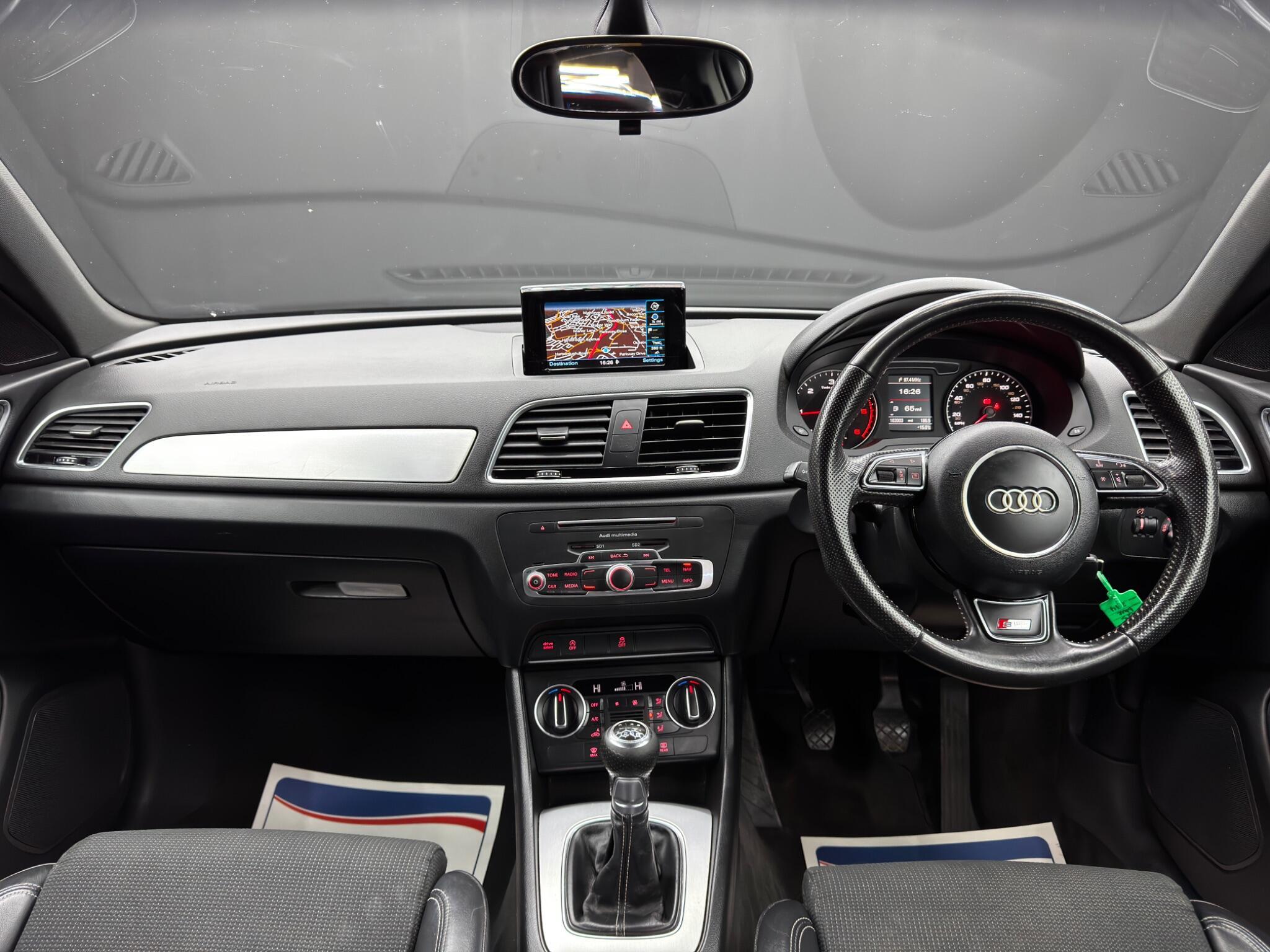 Audi Q3 - Image 10