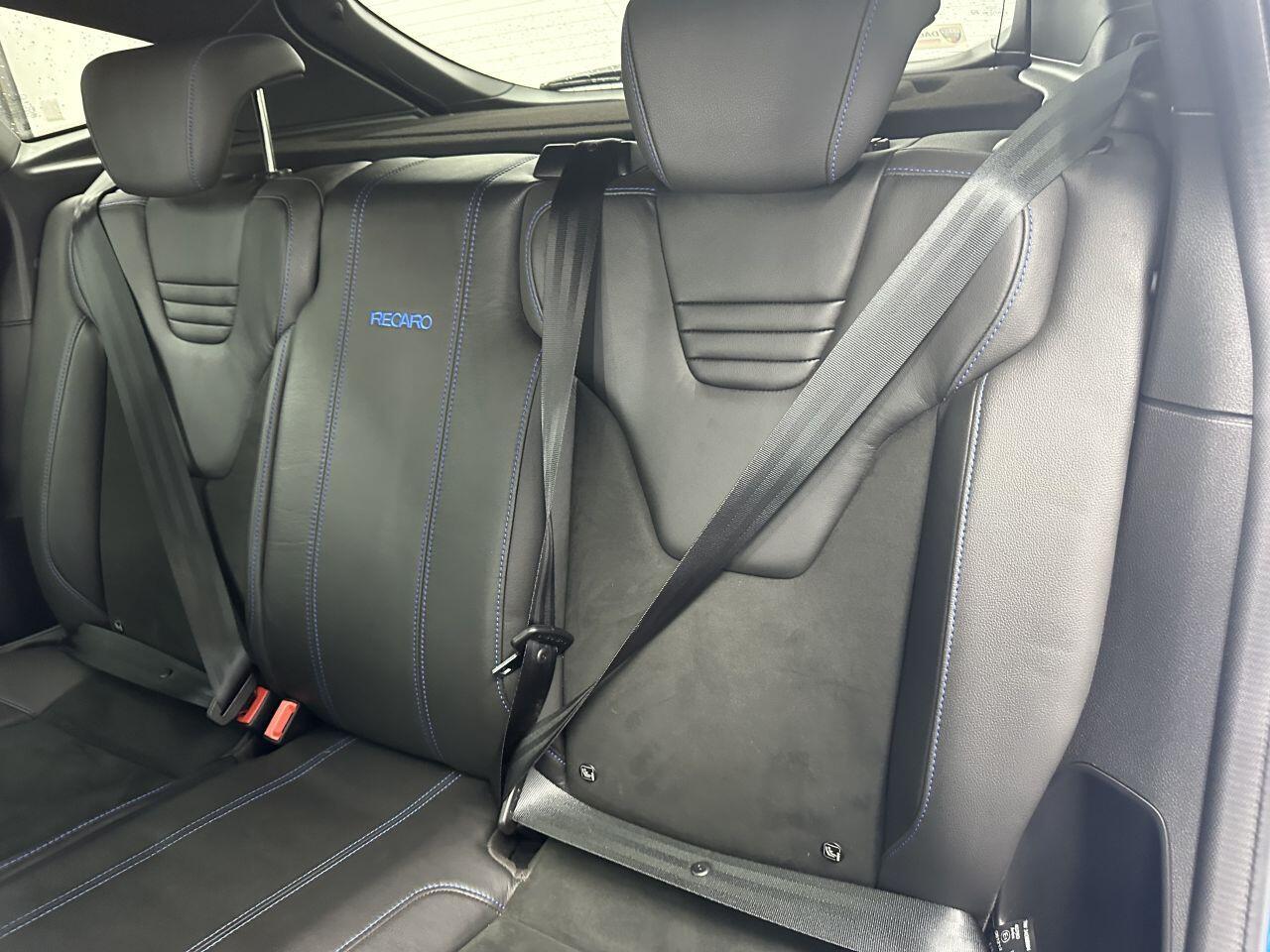 Ford Focus - Image 13