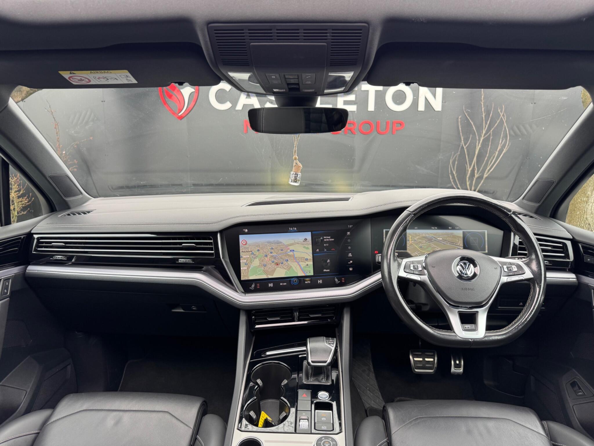 Volkswagen Touareg - Image 60