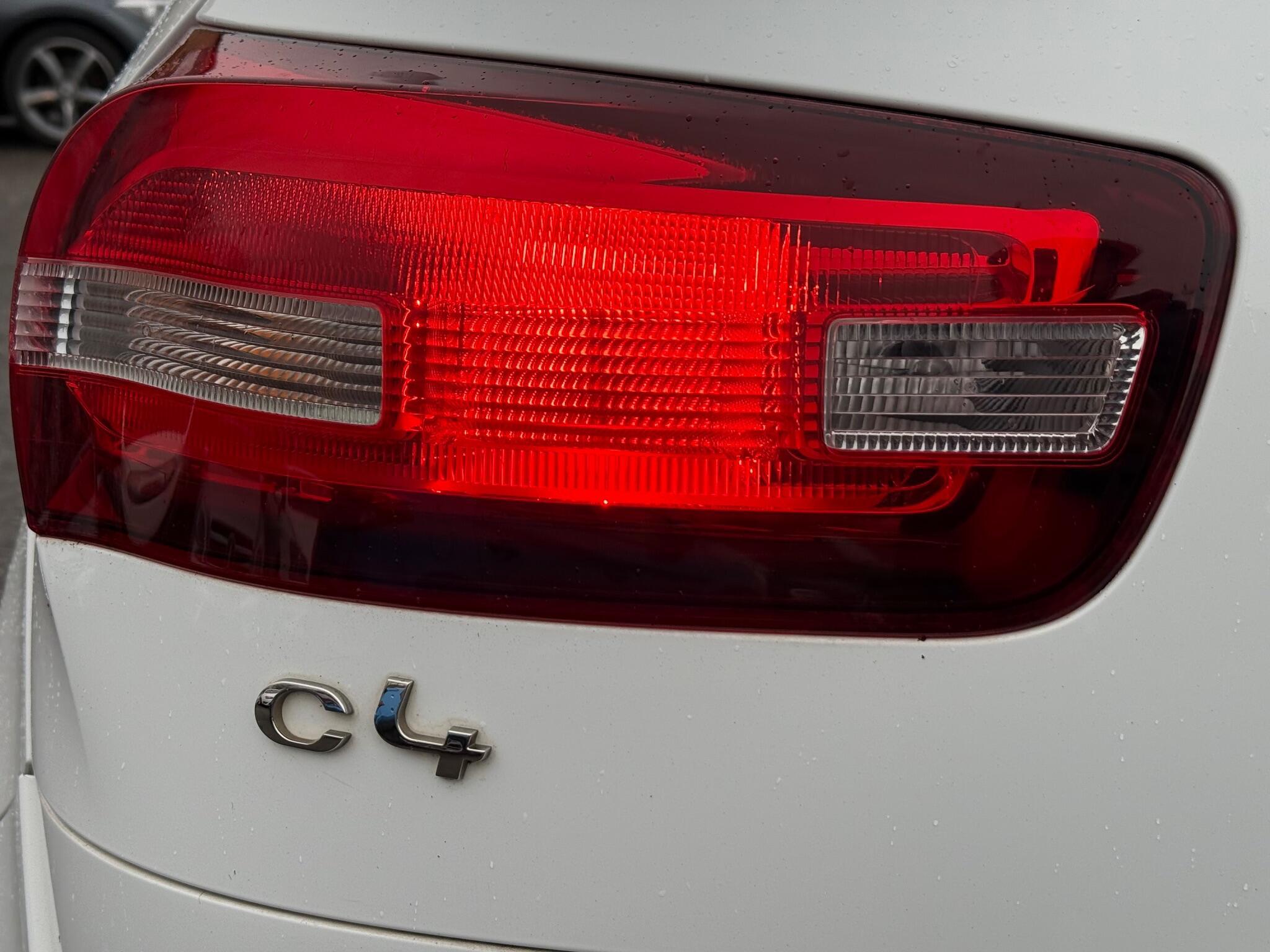 Citroen C4 Picasso - Image 38