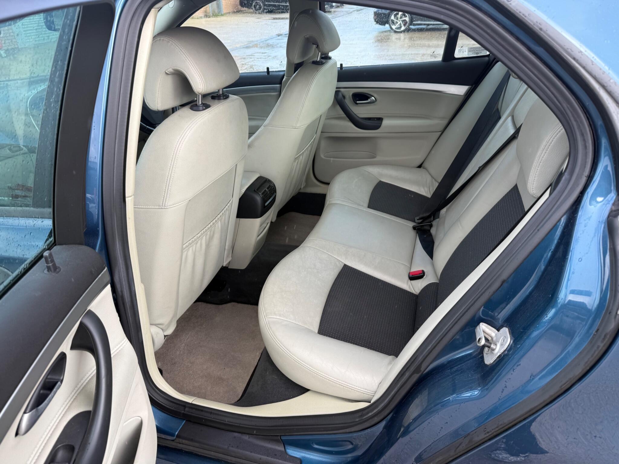 Saab 9-3 - Image 13