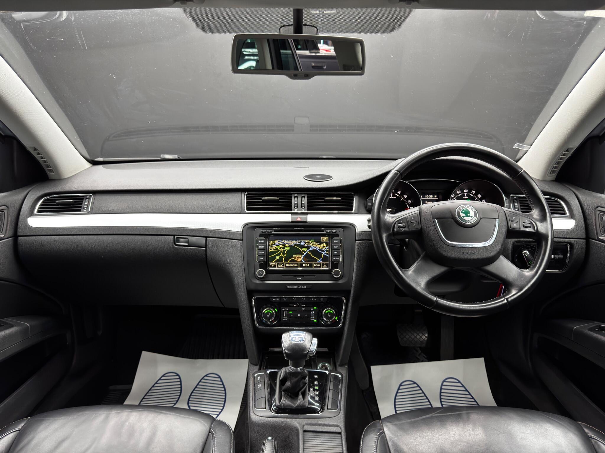 Skoda Superb - Image 10