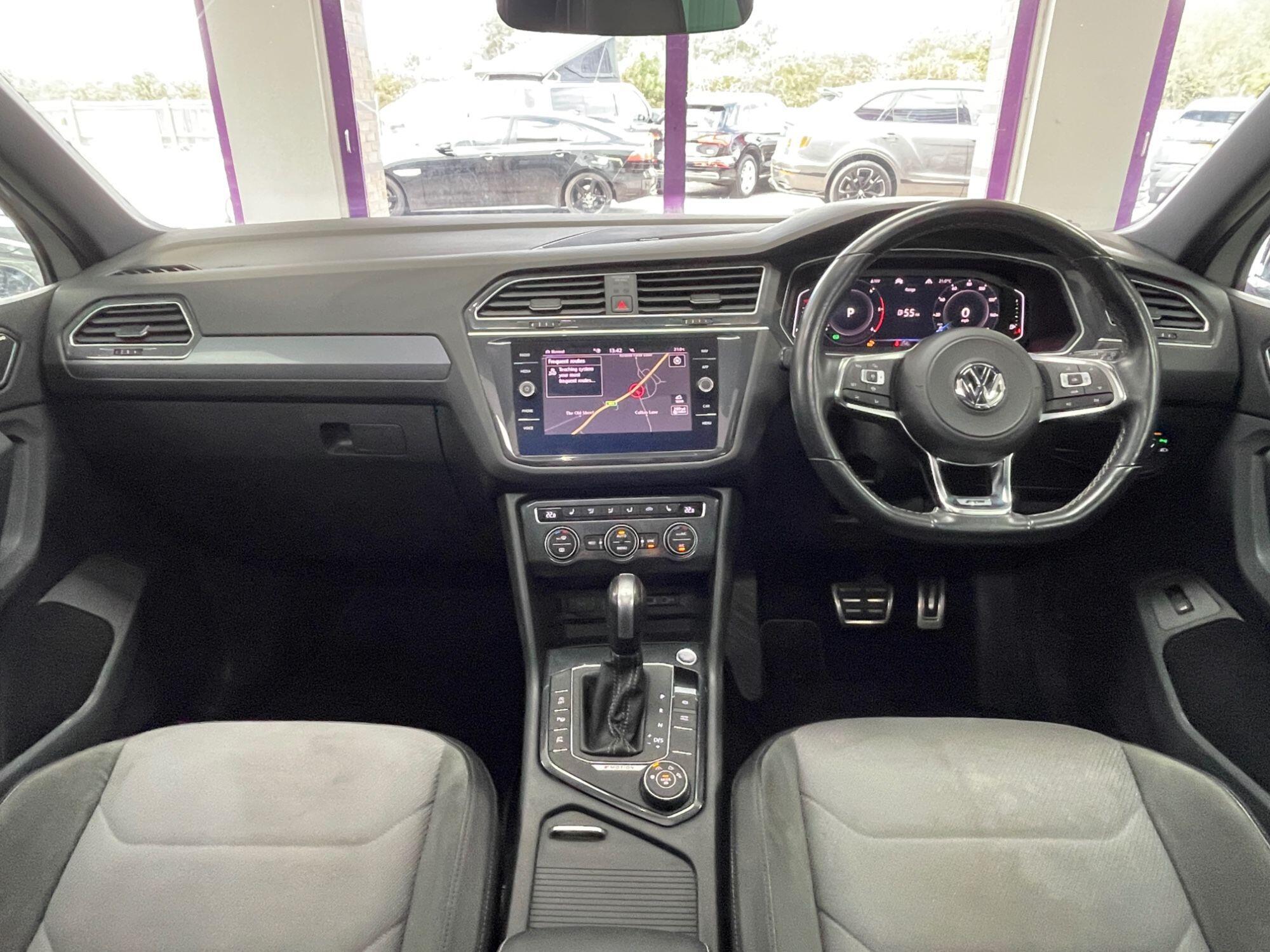 Volkswagen Tiguan - Image 2