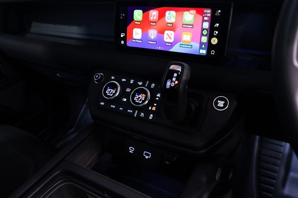 Land Rover Defender 110 - Image 26