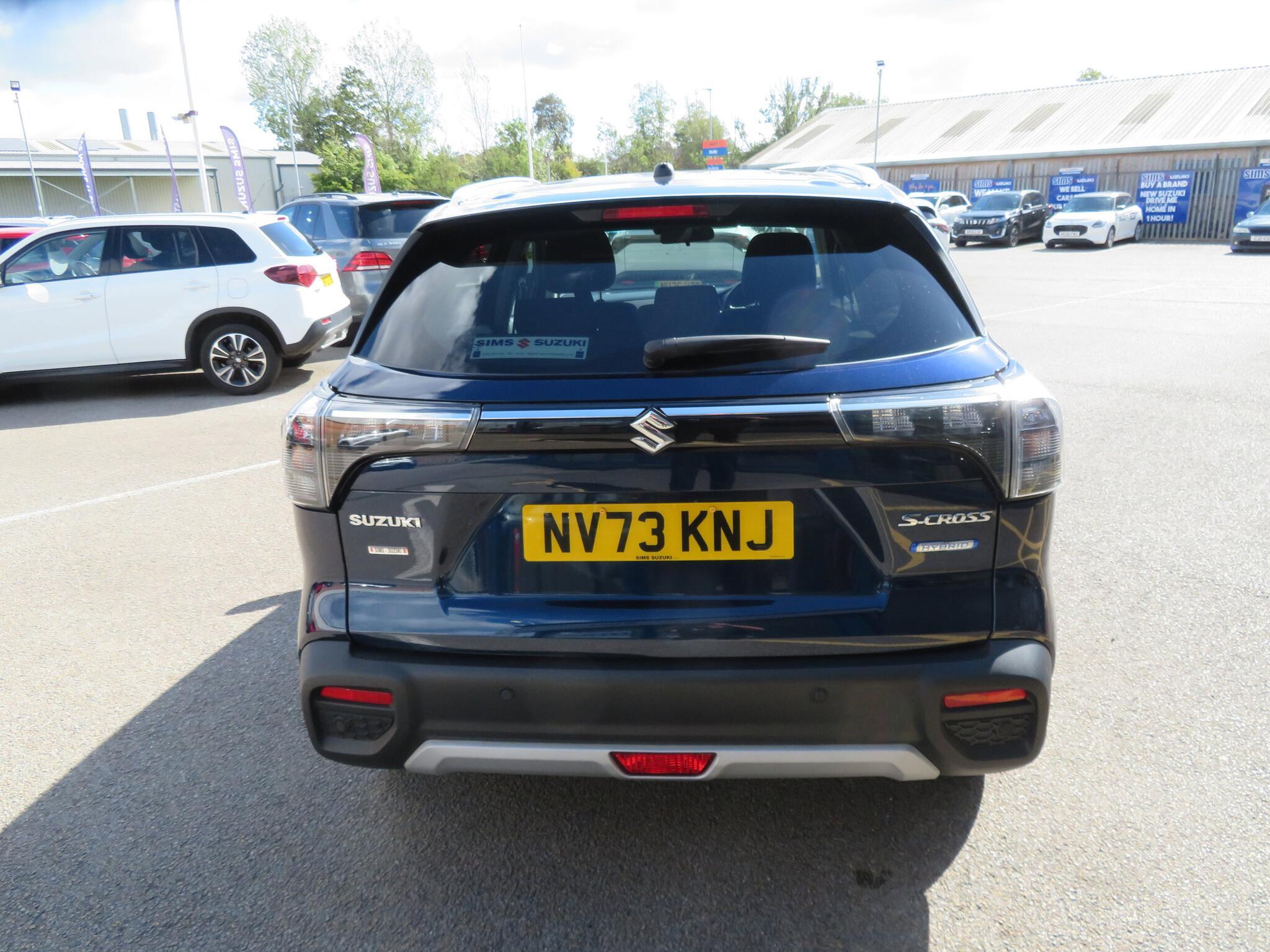 Suzuki S-Cross - Image 10