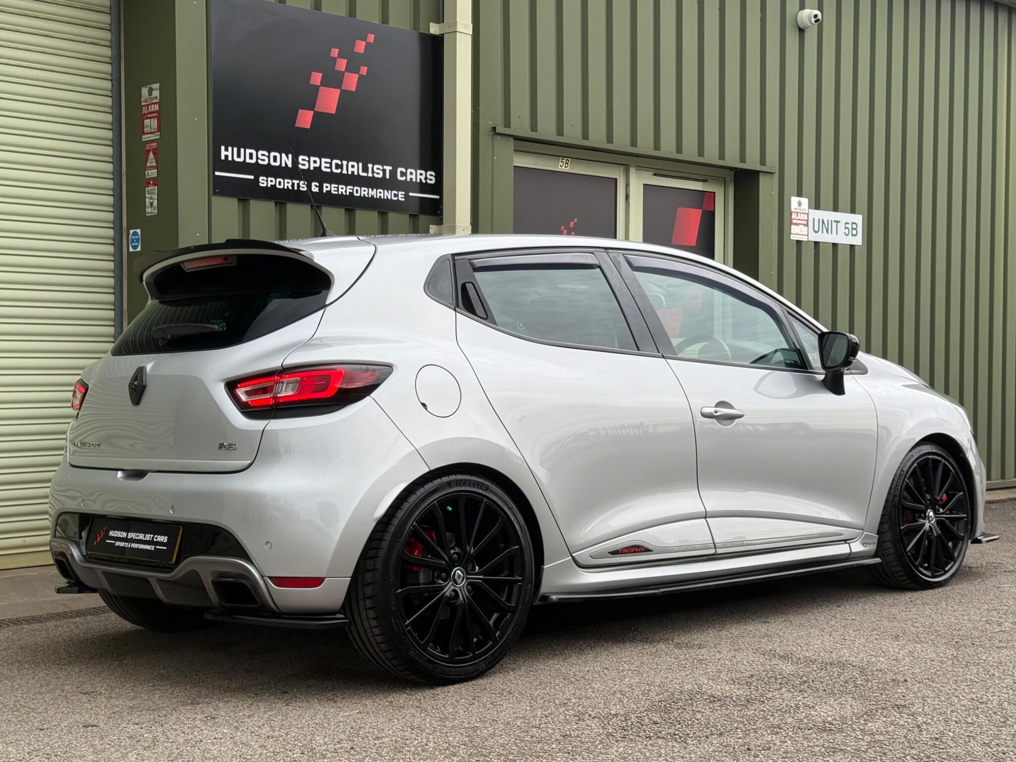 Renault Clio - Image 15