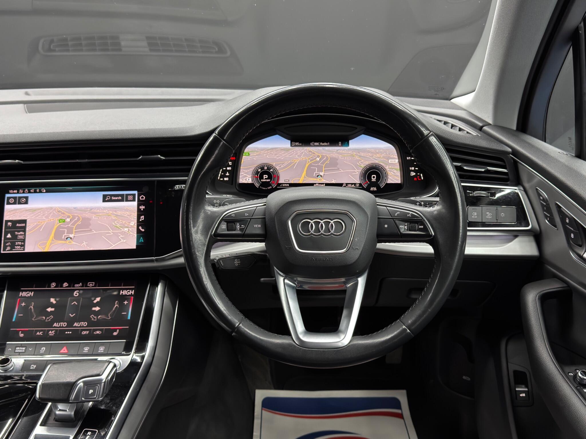 Audi Q7 - Image 19