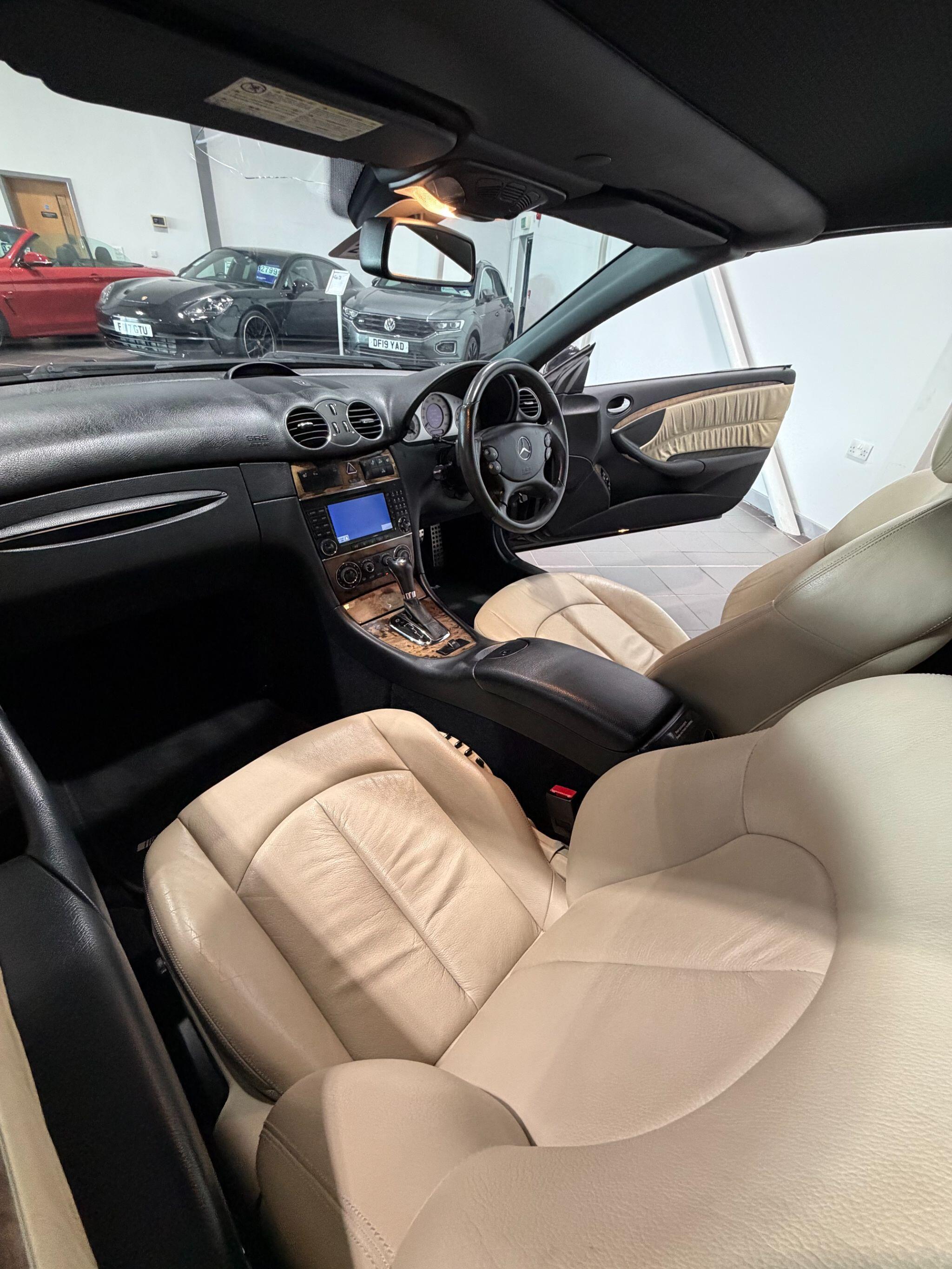 Mercedes CLK - Image 19