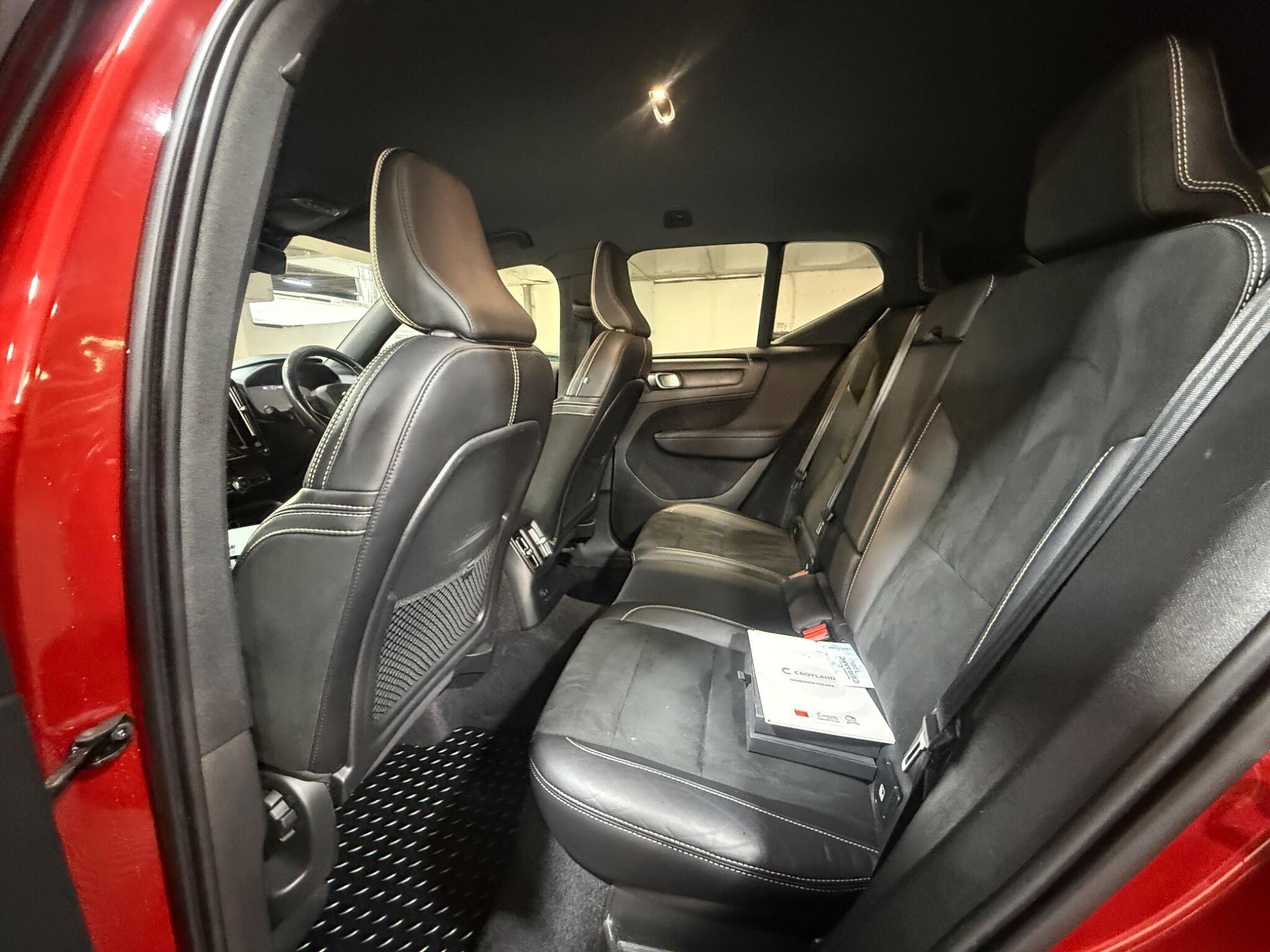 Volvo XC40 - Image 12