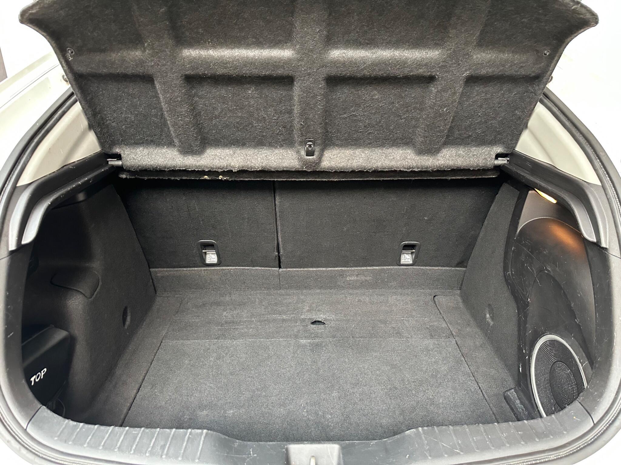 Honda Civic - Image 15