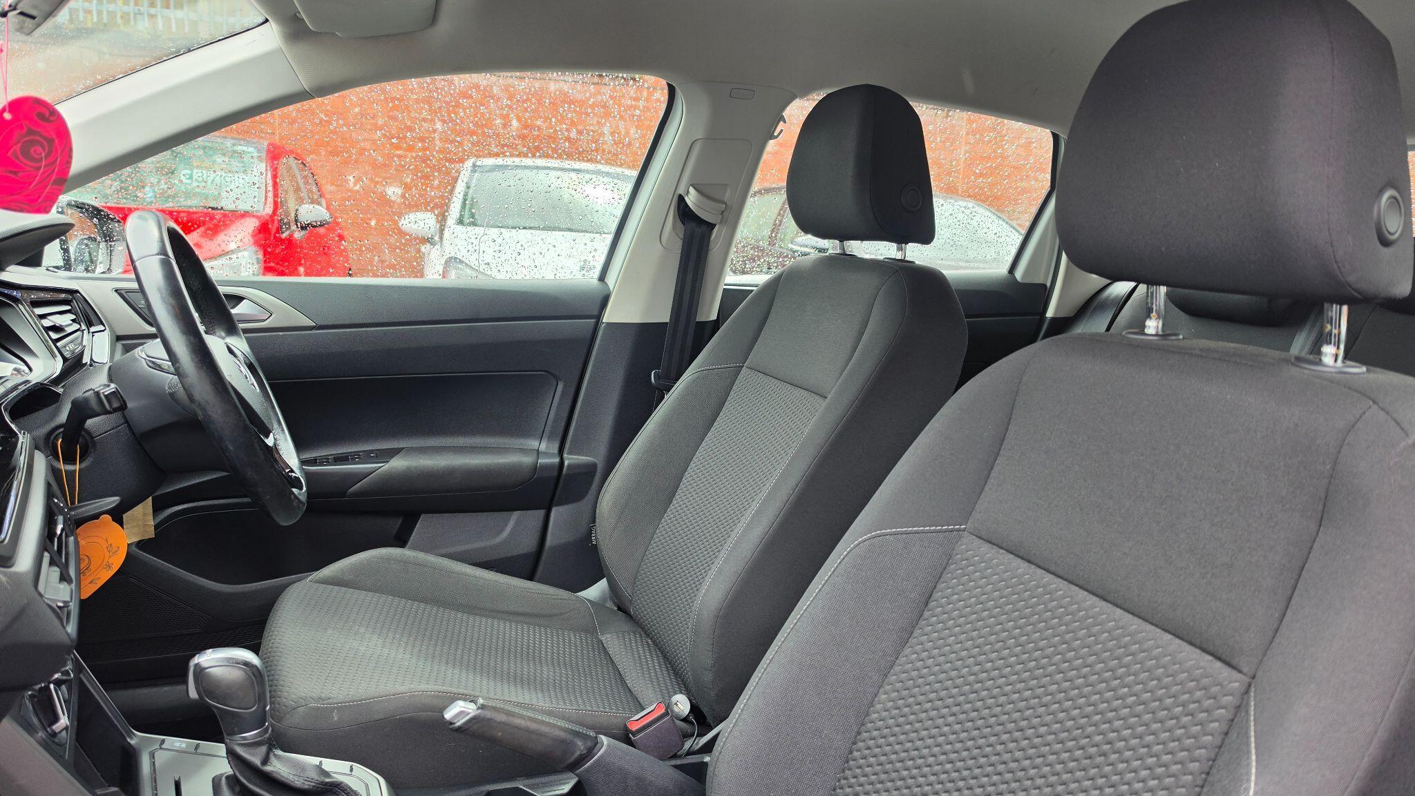 Volkswagen Polo - Image 15