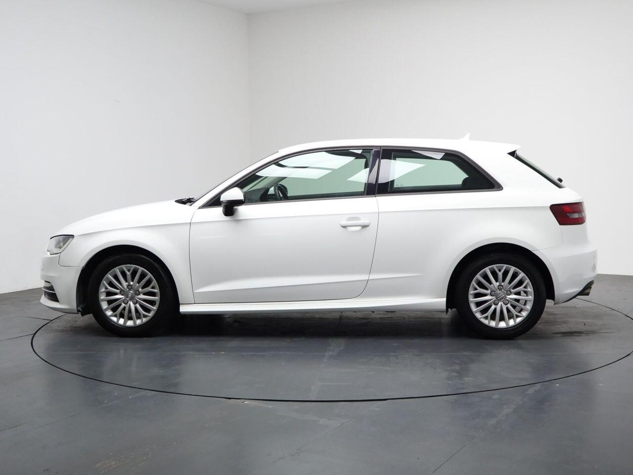 Audi A3 - Image 8