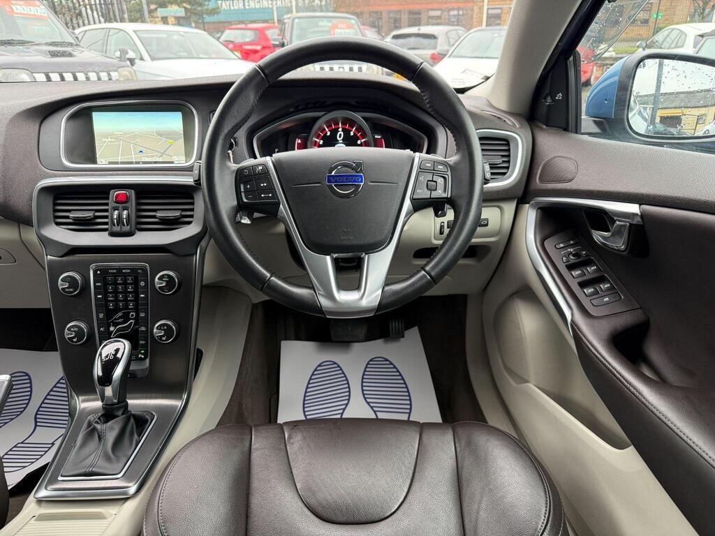 Volvo V40 - Image 38