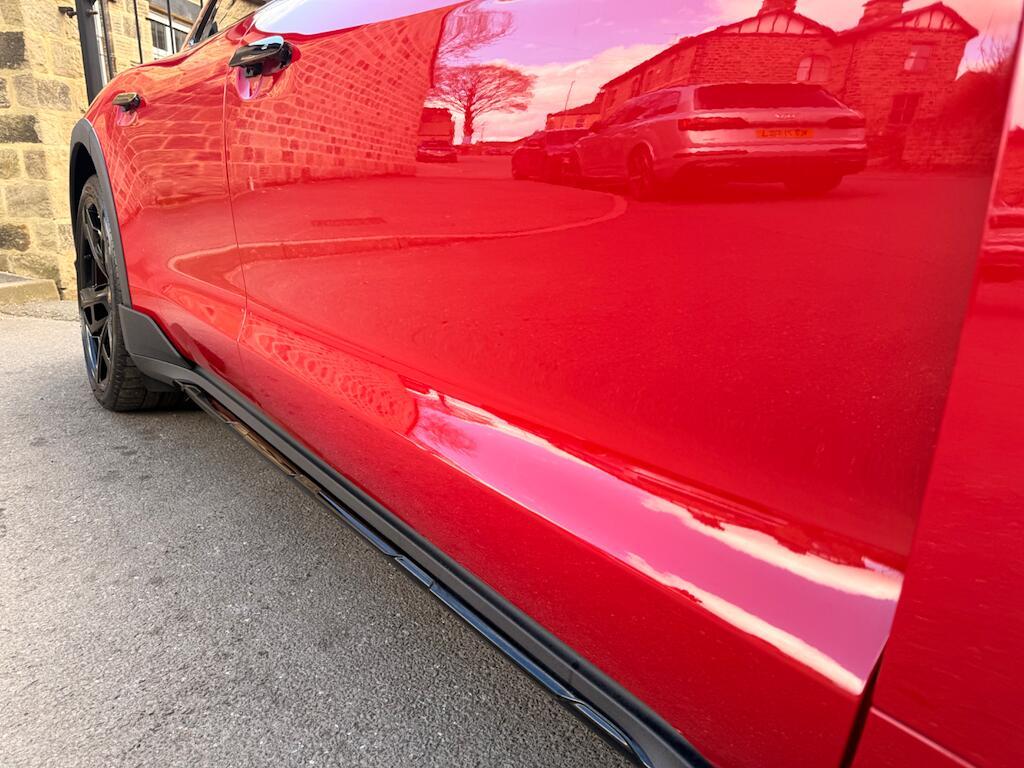 Porsche Taycan - Image 23