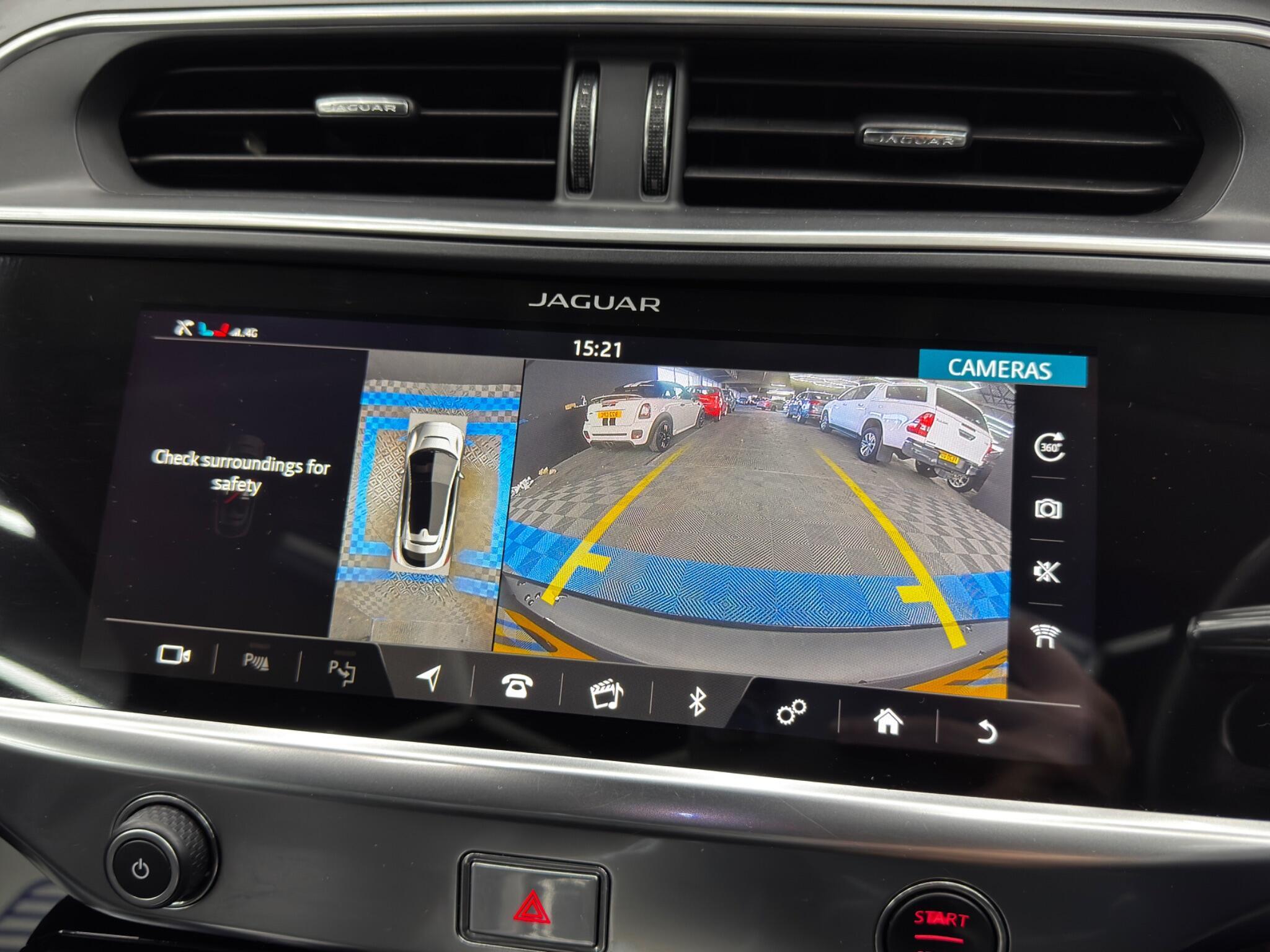 Jaguar I-Pace - Image 32