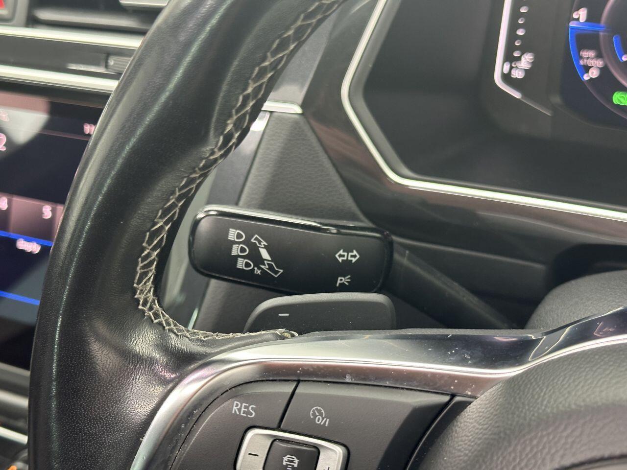 Volkswagen Tiguan - Image 22