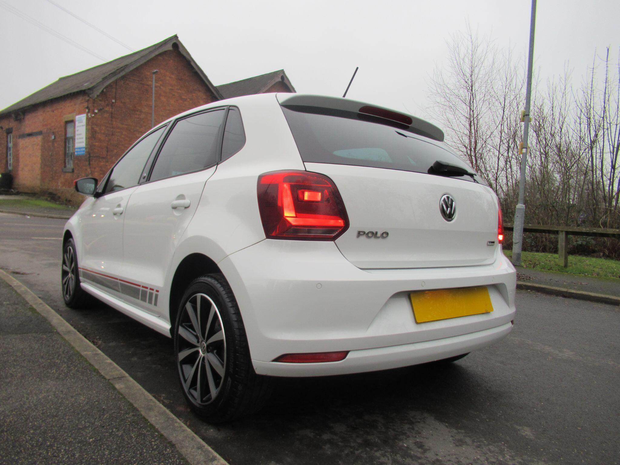 Volkswagen Polo - Image 10