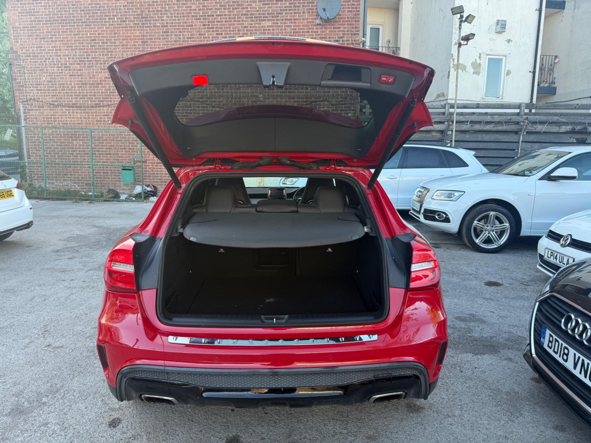 Mercedes GLA - Image 28