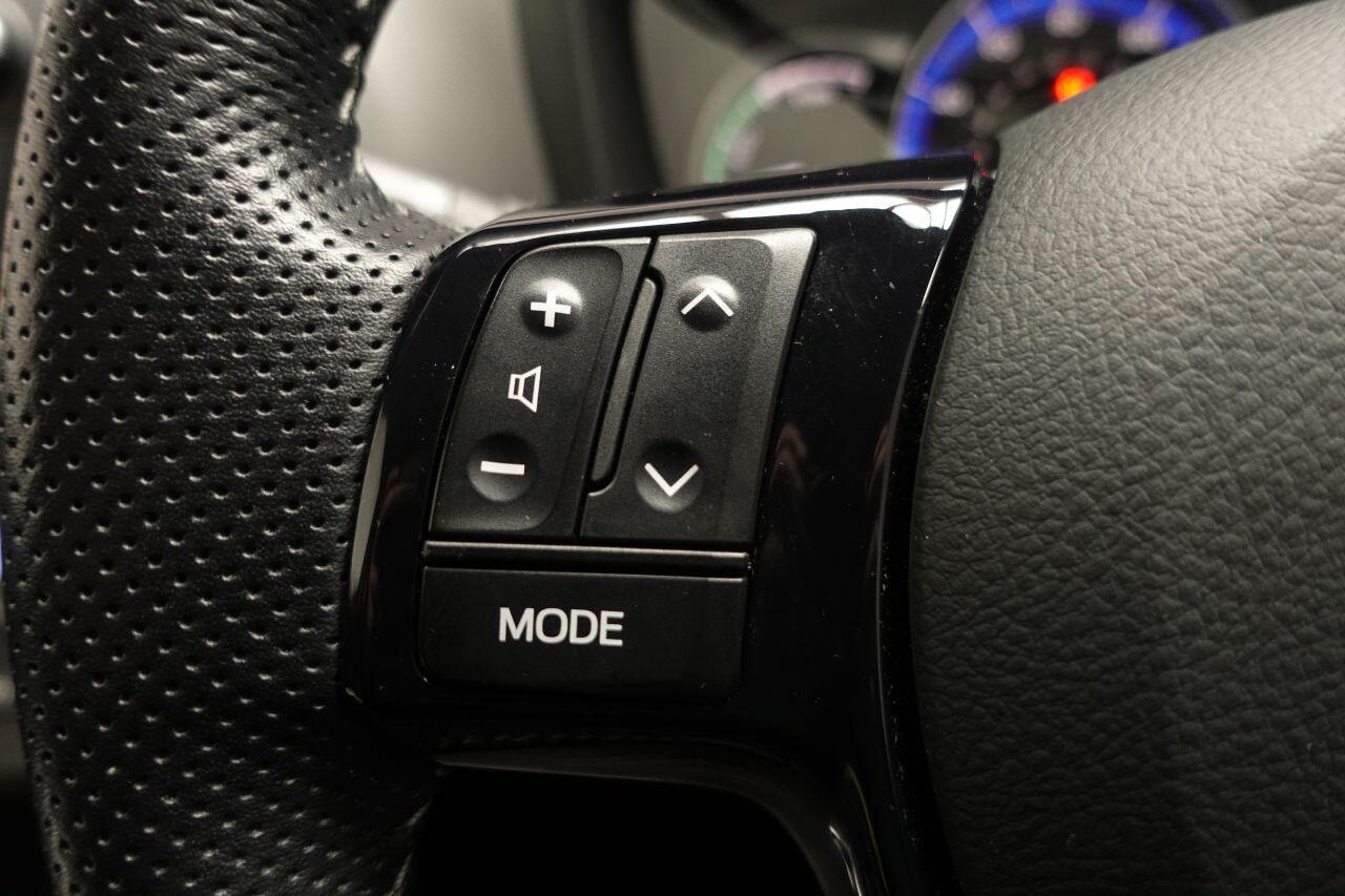 Toyota Yaris - Image 24