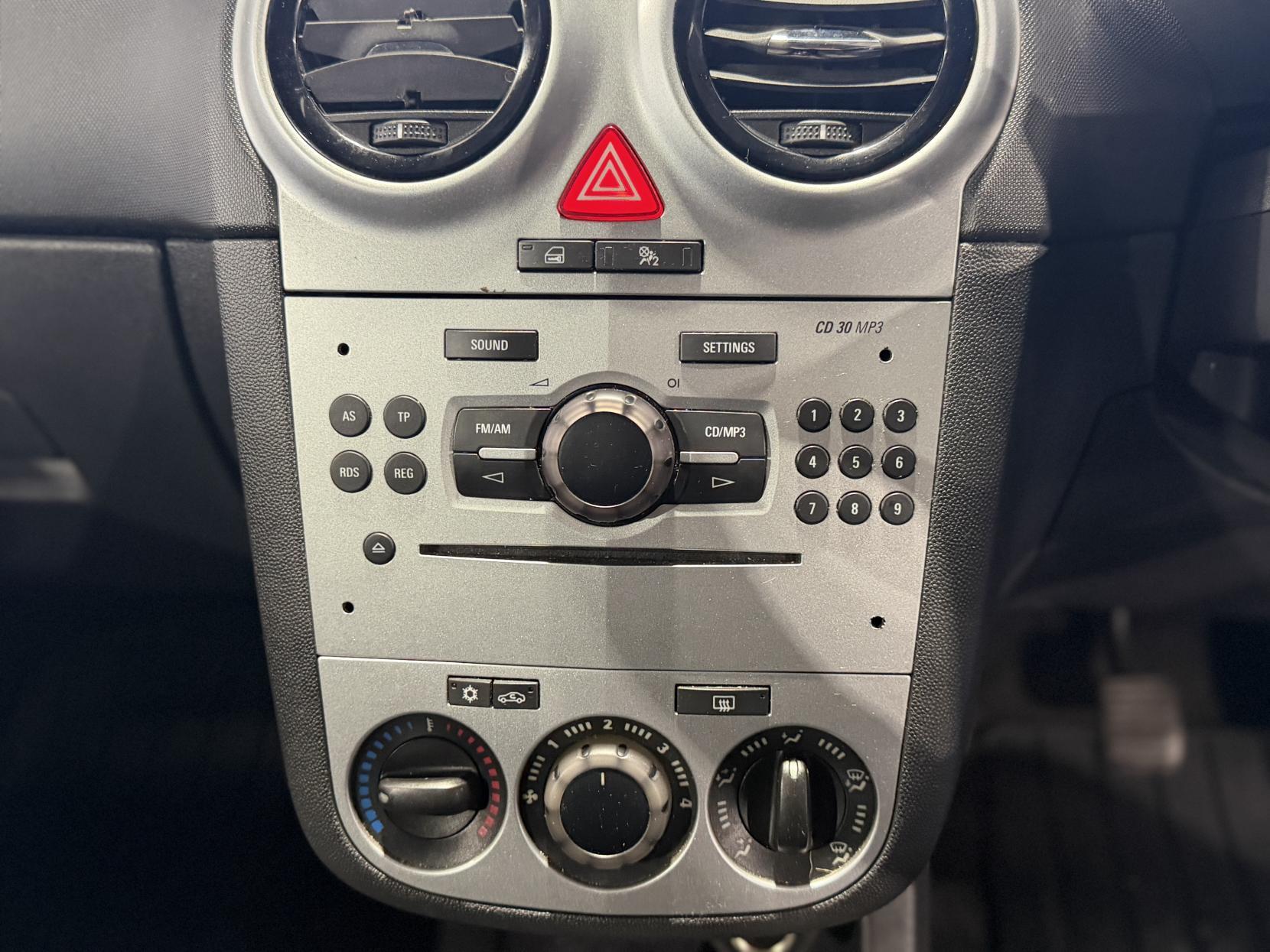 Vauxhall Corsa - Image 16