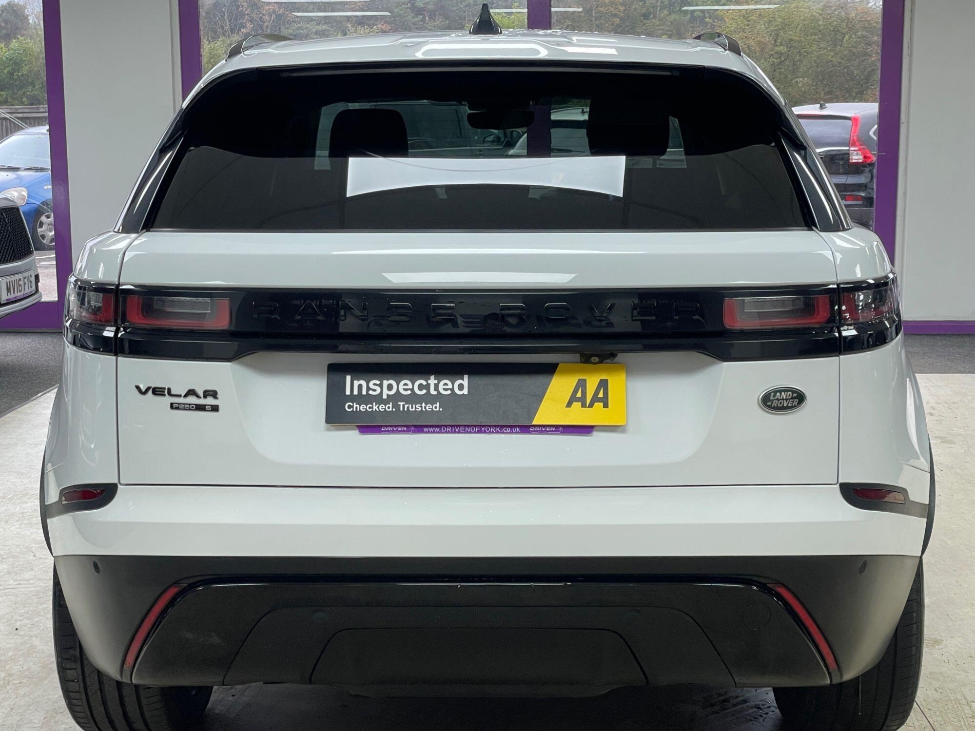 Land Rover Range Rover Velar - Image 9