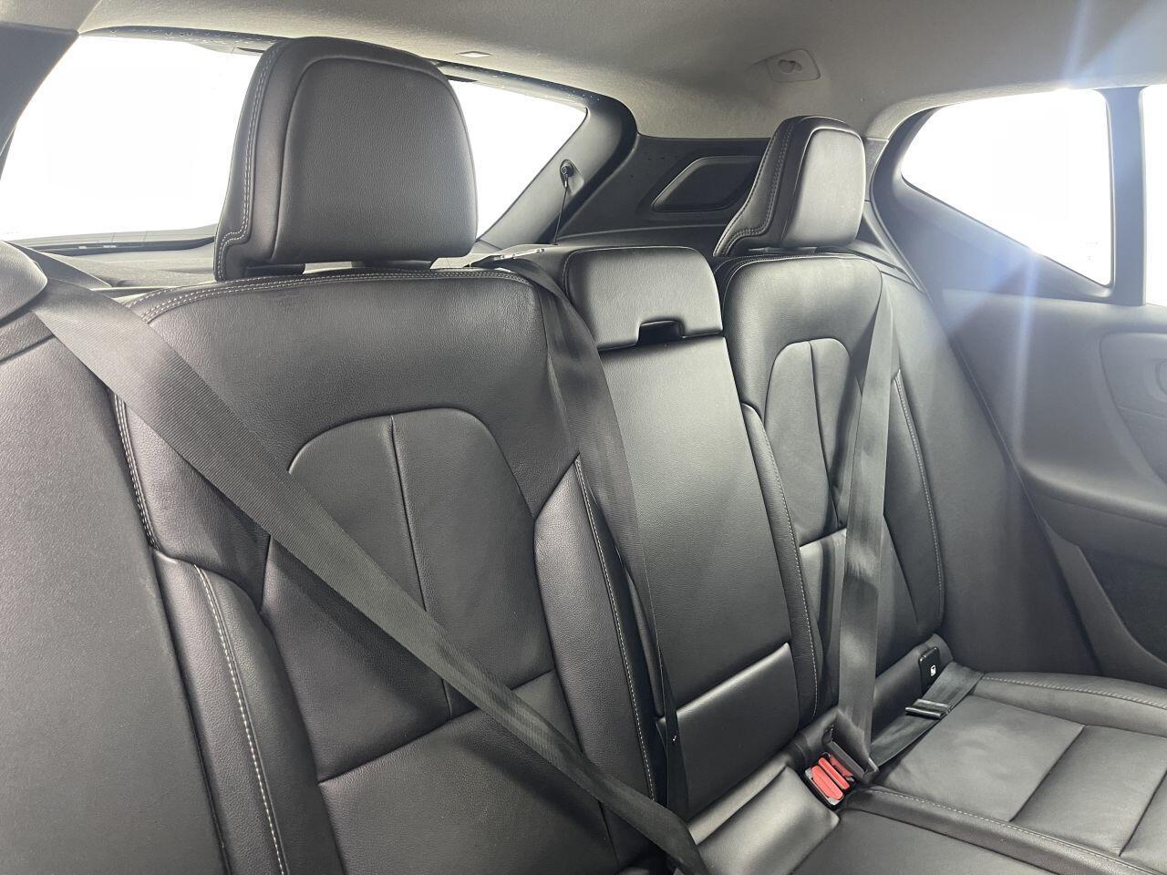 Volvo XC40 - Image 40