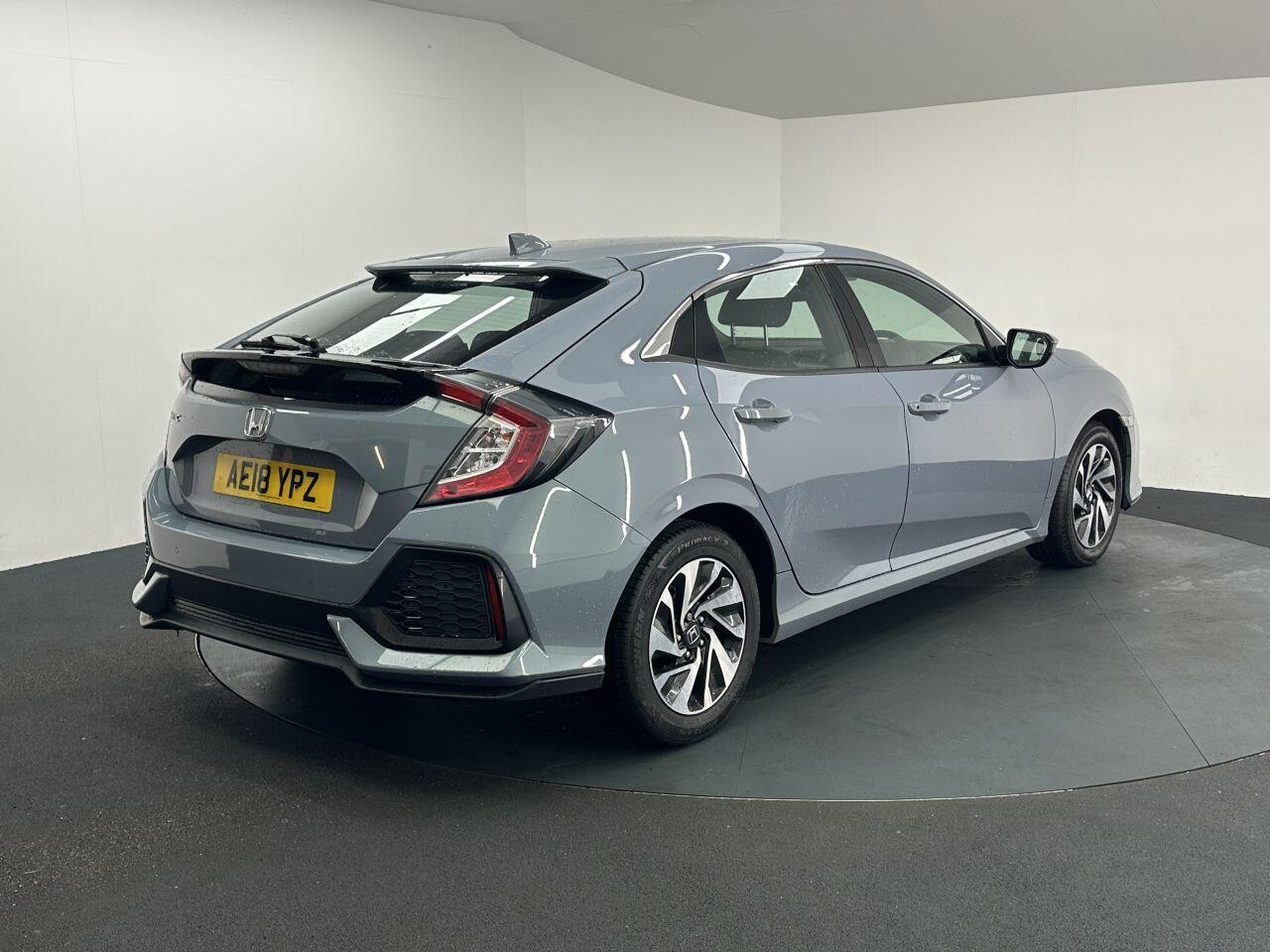 Honda Civic - Image 10