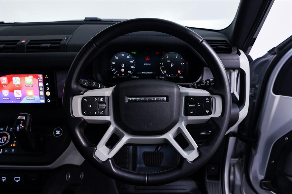 Land Rover Defender 110 - Image 33