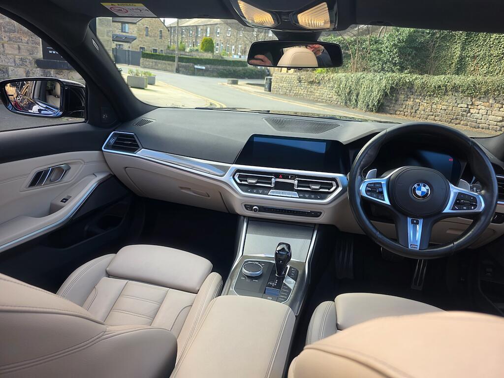 BMW 3 Series - Image 27