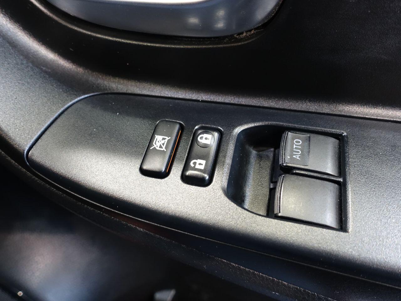 Toyota Yaris - Image 20